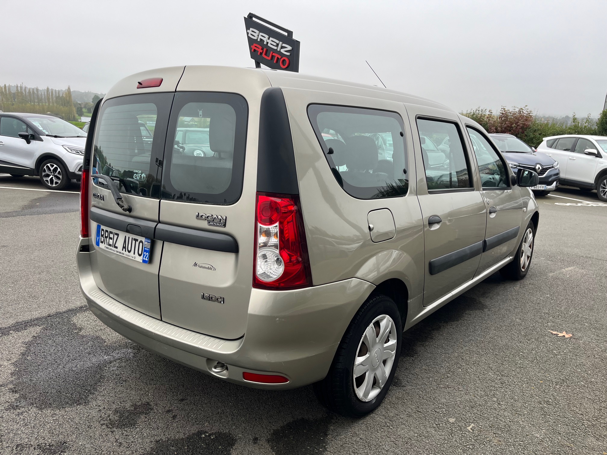 DACIA           LOGAN MCV